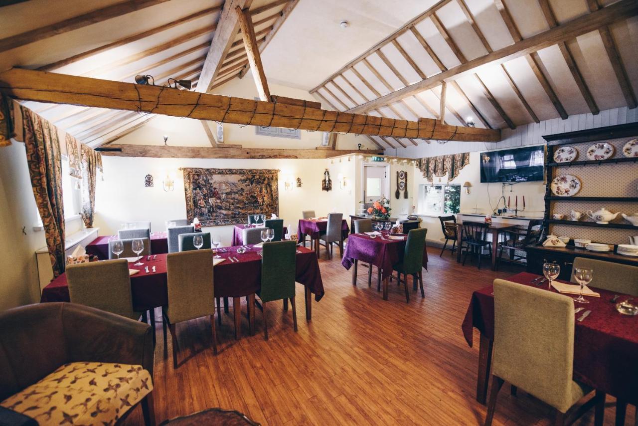 Fox Country Inn High Wycombe Esterno foto