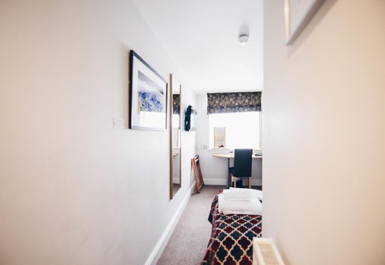 Fox Country Inn High Wycombe Esterno foto