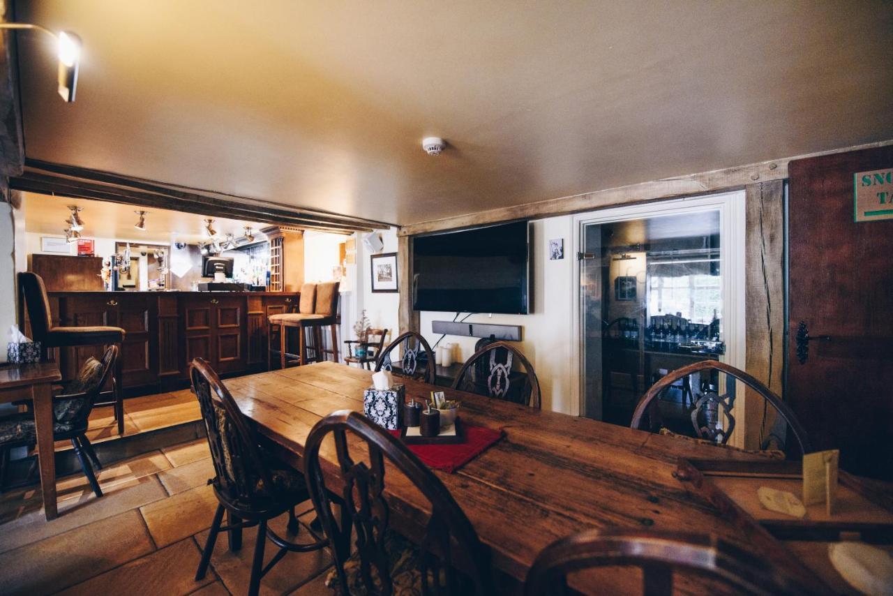 Fox Country Inn High Wycombe Esterno foto