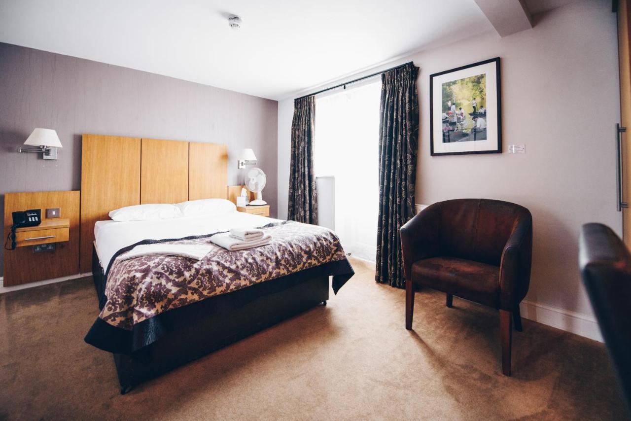 Fox Country Inn High Wycombe Esterno foto