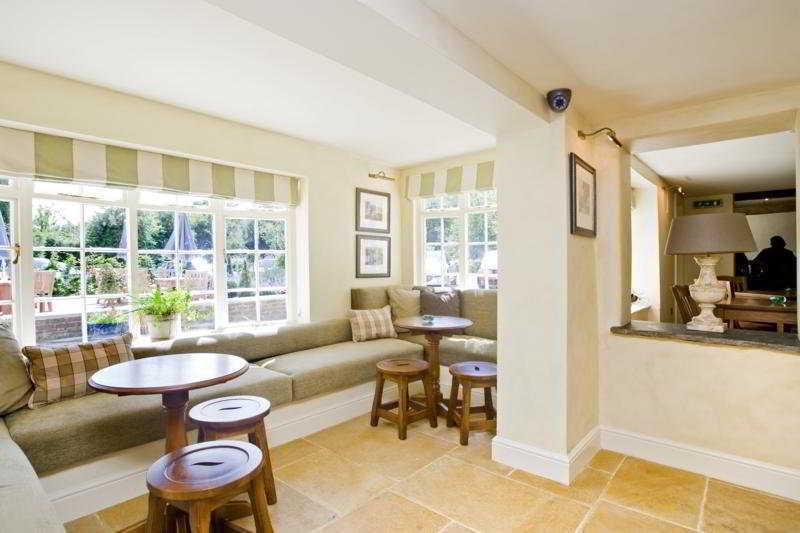 Fox Country Inn High Wycombe Esterno foto